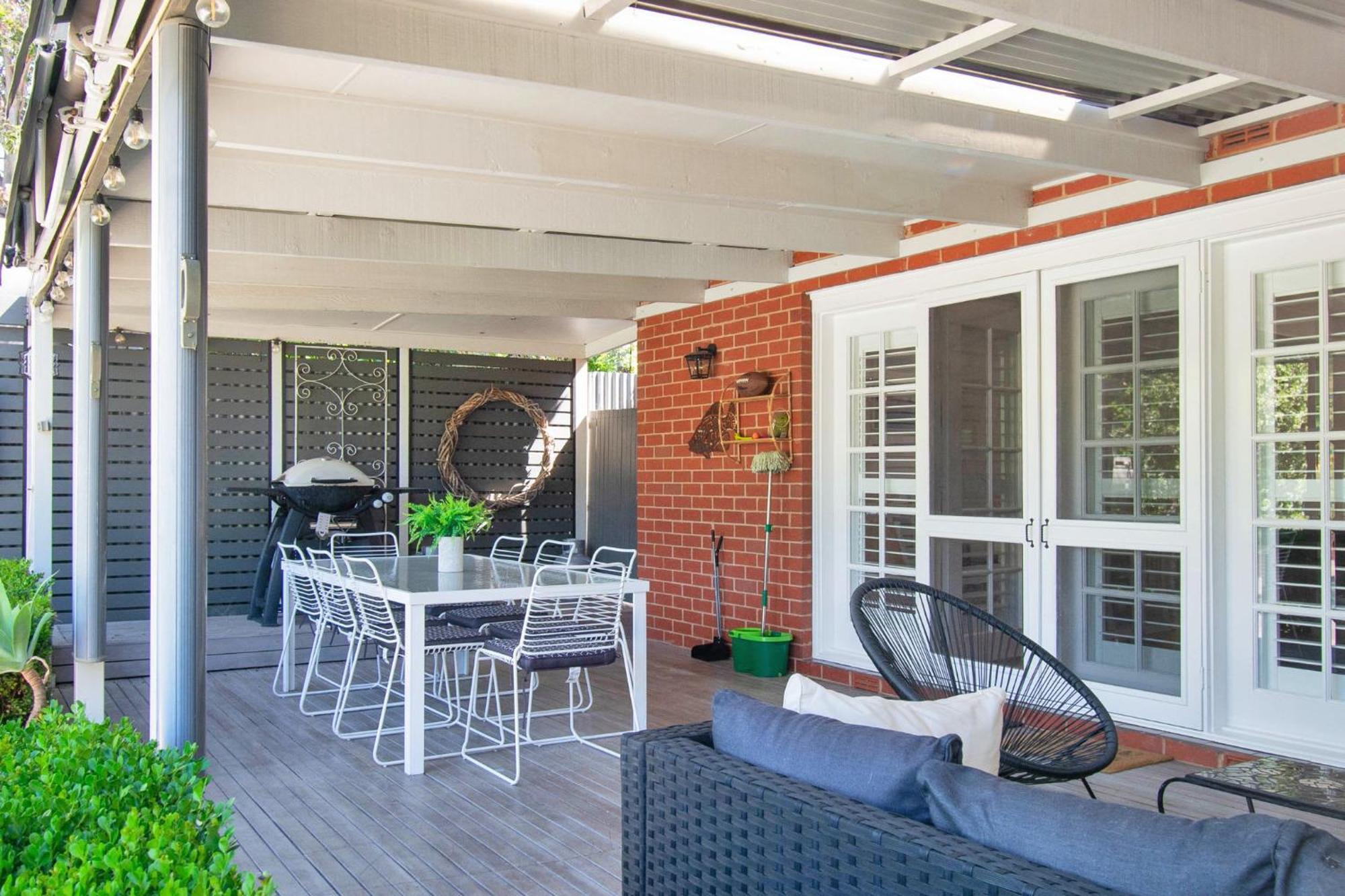 The Macleay - Poolside Entertainer, Pet Friendly Villa Wagga Wagga Exterior foto